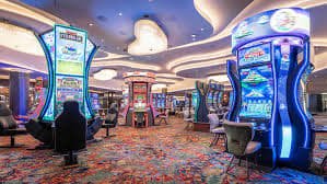 Themed casino-style browsing view for Lucky Dragons on 4777 app